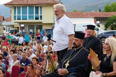 Вълшебен концерт на талантите от “Академия Роза“ зарадва жителите и гостите на град Шипка