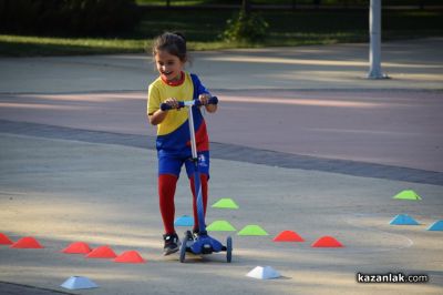 Кристиян, Николай и Златозара грабнаха медалите от състезанието с тротинетки в Казанлък