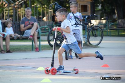 Кристиян, Николай и Златозара грабнаха медалите от състезанието с тротинетки в Казанлък