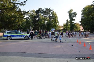 Кристиян, Николай и Златозара грабнаха медалите от състезанието с тротинетки в Казанлък