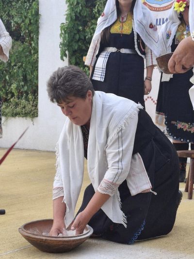 Концерт и празнична заря поставиха кулминацията на “Богородични празници 2024“ в Шипка