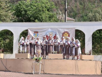 Концерт и празнична заря поставиха кулминацията на “Богородични празници 2024“ в Шипка