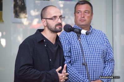 Изложба на тракийски доспехи и въоръжение постави началото на празниците в Казанлък