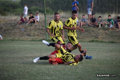 ФК „Розова долина“ Казанлък срещу ФК “Минерал“ Овощник