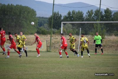 ФК „Розова долина“ Казанлък срещу ФК “Минерал“ Овощник