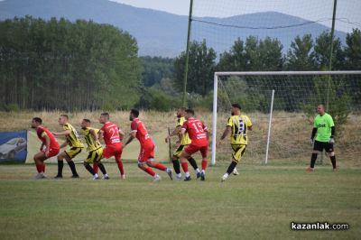 ФК „Розова долина“ Казанлък срещу ФК “Минерал“ Овощник