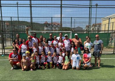 Купа и престижно второ място за малките ни футболисти от турнир в гр.Обзор