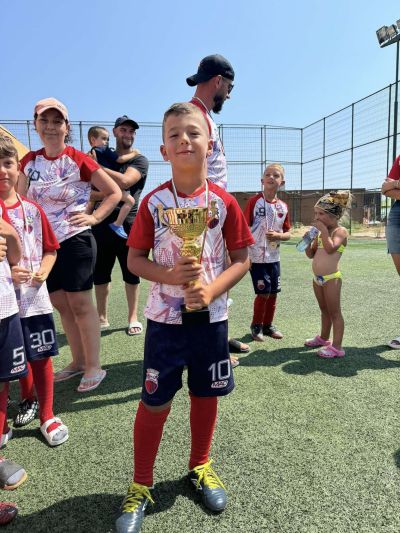 Купа и престижно второ място за малките ни футболисти от турнир в гр.Обзор