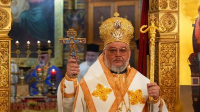 Митрополит Киприан отбеляза имения си ден с литургия