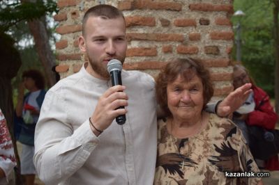 От “Hell’s Кitchen” до „Мистичната вяра в хляба“: Шеф-готвачът Станислав участва в изложение на хлебни изделия в Казанлък