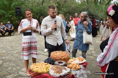 От “Hell’s Кitchen” до „Мистичната вяра в хляба“: Шеф-готвачът Станислав участва в изложение на хлебни изделия в Казанлък / Новини от Казанлък