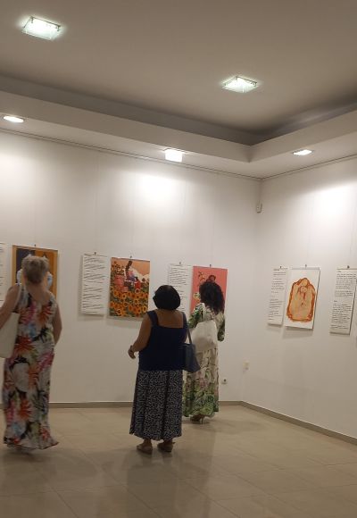 Казанлък посрещна изложбата „Пробуждане между редовете“ 