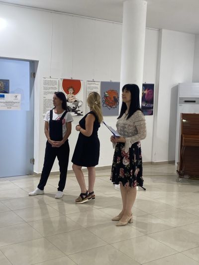 Казанлък посрещна изложбата „Пробуждане между редовете“ 