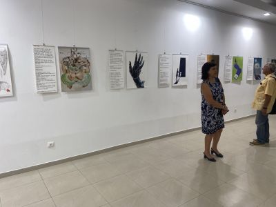 Казанлък посрещна изложбата „Пробуждане между редовете“ 