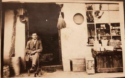 На мястото на сегашната табела „Казанлък“, навремето се издигал ханът на Рачо Ханджията