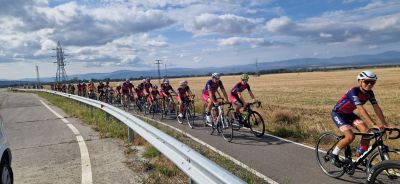 Малки и големи се включиха във вълнуваща велообиколка до тракийските гробници в казанлъшко