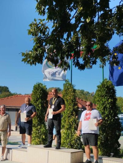 Казанлъшките стрелци от “Балиста“ с куп медали и титли от Държавното в Долни Дъбник