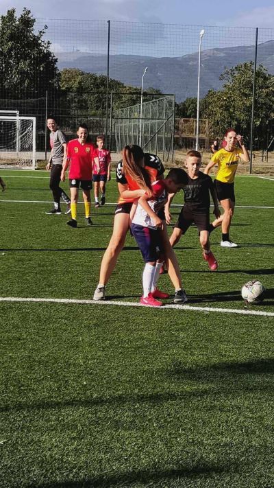 Срещи на терен в Казанлък събираха средства за Денис