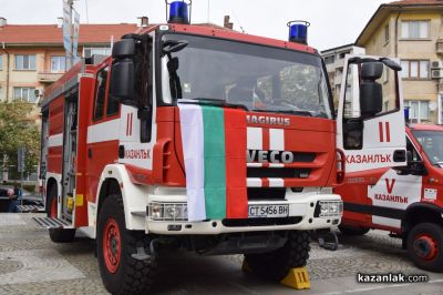 Зрелищни демонстрации и изложение на техника представиха огнеборците от РСПБЗН - Казанлък