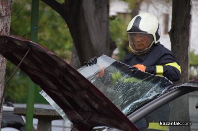 Зрелищни демонстрации и изложение на техника представиха огнеборците от РСПБЗН - Казанлък