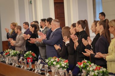 Наградиха българските олимпийци и параолимпийци за постиженията им в Париж 