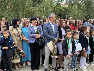 ОУ „Св. Паисий Хилендарски“ стартира учебната година с нов заместник-директор 
