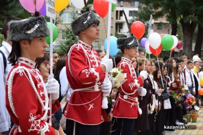 С ритуал на приемствеността започна новата учебна година в Механото 
