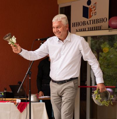 60-и випуск направи първите си стъпки в ПГ по лека промишленост и туризъм