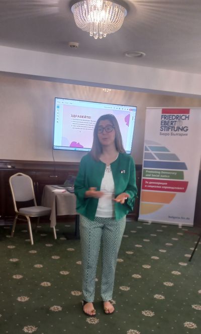 Двудневен семинар на тема “Справедливи условия на труд и равнопоставеност“ се проведе в Казанлък 