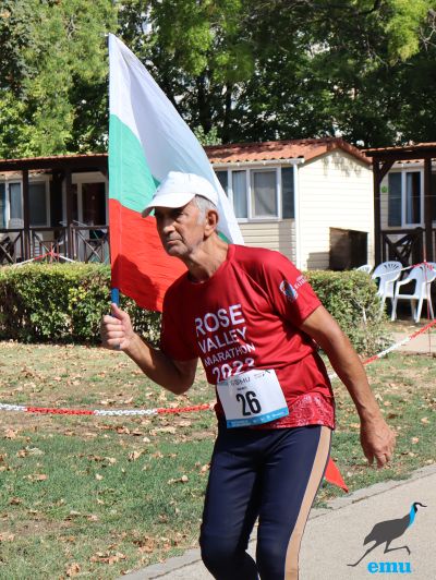 Казанлъчанинът Ради Милев грабна златото на световното 6-дневно бягане в Унгария