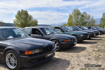 53 БМВ-та се бориха за първото място във Втория национален събор край водите на яз. Копринка