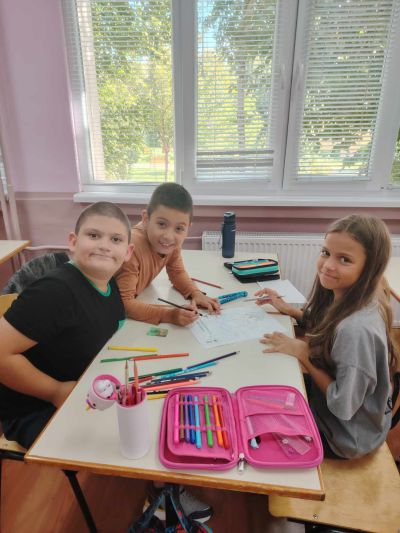 Ученици от казанлъшкото ОУ “Георги Кирков“ се включиха в кампания за безопасност на пътя