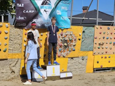 Над 190 участници се включиха в Общинското първенство по спортно катерене в Казанлък 