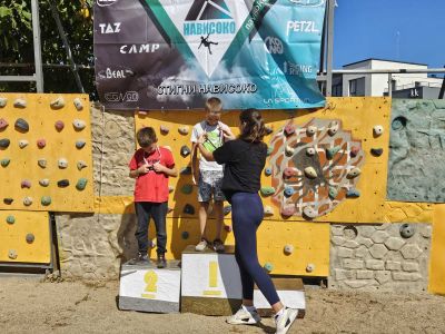 Над 190 участници се включиха в Общинското първенство по спортно катерене в Казанлък 