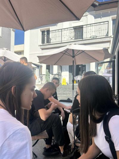 Бъдещите хотелиери от ПГЛПТ отбелязаха Световния ден на туризма 