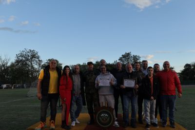 Концерт и футболна среща със звездите от „Отбора на сърцето” по случай празника на 61-ва Стрямска механизирана бригада