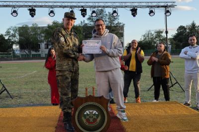 Концерт и футболна среща със звездите от „Отбора на сърцето” по случай празника на 61-ва Стрямска механизирана бригада