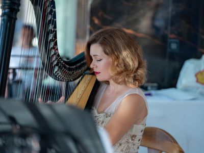 Концерт на Б.Т.Р. отпразнува началото на фондация „Дамасцена“