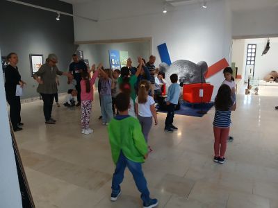 Десетки деца посетиха съботната архитектурна работилница в казанлъшката Художествена галерията 