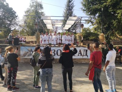 Казанлъшкото село Бузовград се готви за празничен събор 