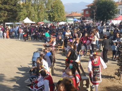 Казанлъшкото село Бузовград се готви за празничен събор 