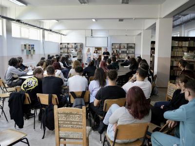 Ученици от Казанлък и Стара Загора участваха в международен проект по програма „Еразъм+“ в Румъния