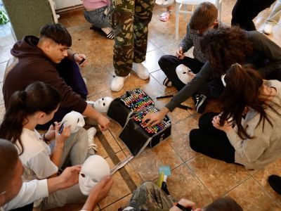 Ученици от Казанлък и Стара Загора участваха в международен проект по програма „Еразъм+“ в Румъния