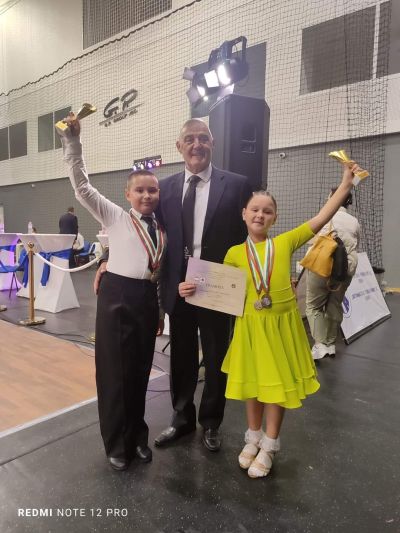 Ученици от казанлъшкото ОУ „Св. Паисий Хилендарски“ се завърнаха с награди и медали от национални конкурси