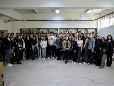 Ученици от Казанлък и Стара Загора участваха в международен проект по програма „Еразъм+“ в Румъния