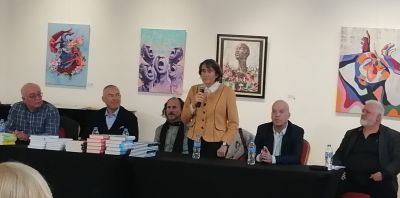 Деца от клуб „Светлини сред сенките” получиха отличия от литературния конкурс “Бодлите на таралежите“