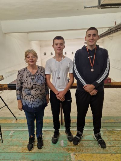 8 медала спечелиха стрелците на клуб “Севтополис“ от турнир в Габрово