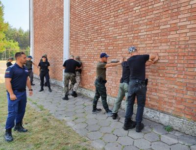 Полицаи от Районно управление–Казанлък участваха в занятия на стажанти от ЦСПП