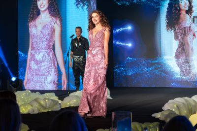 Коафьорът Стефан Пондев и Царица роза 2024 с отлично представяне в авторитетен конкурс