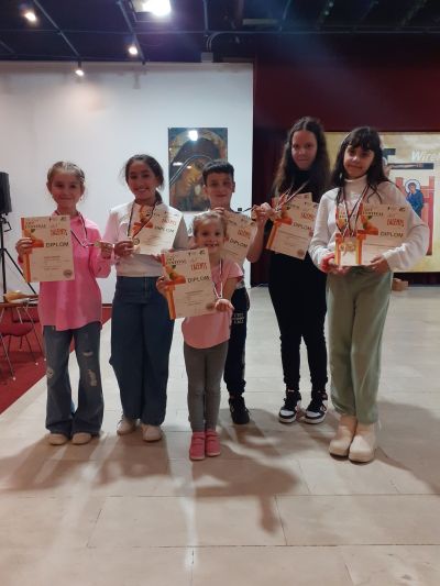 8 престижни награди завоюваха казанлъшките пианисти в Хърватия